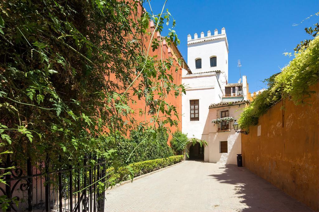 Holi-Rent Historic House Next To The Alcazar Apartment Seville Exterior photo